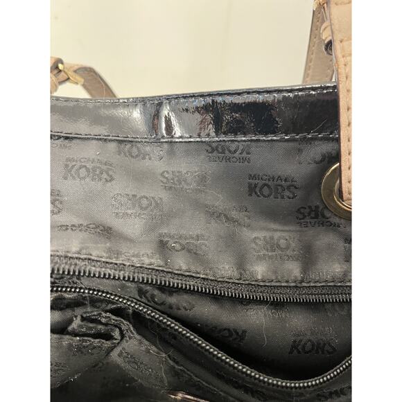 Michael Kors Black Patent Tote Shoulder Bag Logos, Tan Straps Casual Preppy - Picture 2 of 9